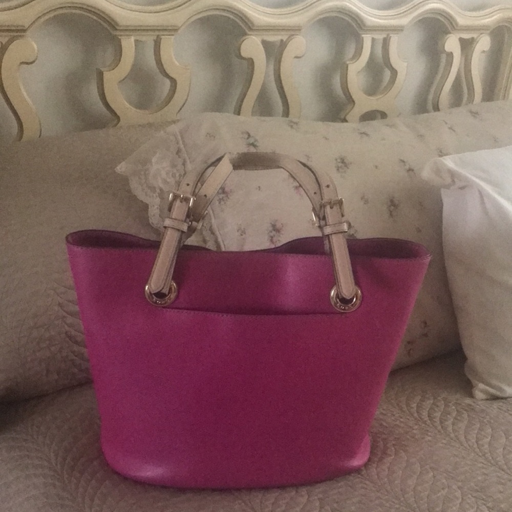 Beautiful raspberry tote! - Picture 2 of 13